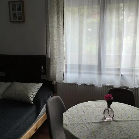 Boerzsoeny Vendeghaz 아파트 *