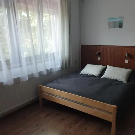 Boerzsoeny Vendeghaz Apartment Zebegeny